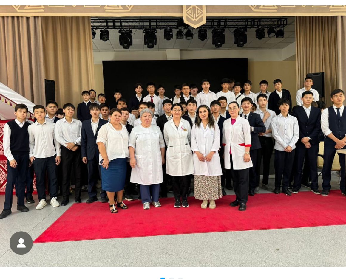 Бүгін Наурызбай ауданы, №207 мектеп-лицейде Медицина қызметкерлерімен жоспарлы түрде 8-11 сынып оқушыларының қыздарына «Кәмелетке толмаған жасөспірімдер арасында ерте жүктіліктің алдын алу» және ұлдарға «Жұқпалы аурулар. Олардың алдын алу шаралары» т